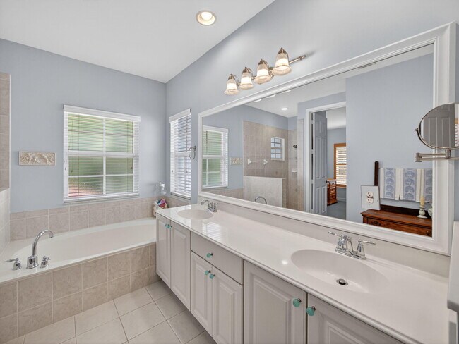 Building Photo - 631 Moondancer Ct