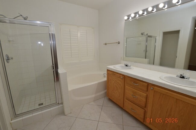 Building Photo - 5220 Sweet William St