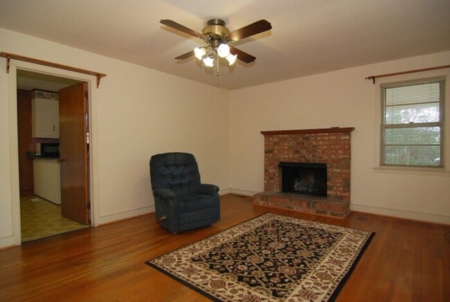 Building Photo - 2029 Gibraltar Rd