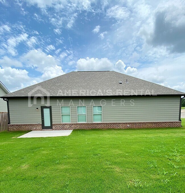 Building Photo - 115 Ballington Wy