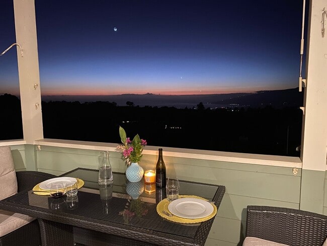 Building Photo - Turnkey Furnished Home with Sunset Views in Sought-After Kulamanu – Upcountry Maui