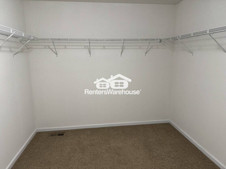 Building Photo - 78 Fountainview Dr
