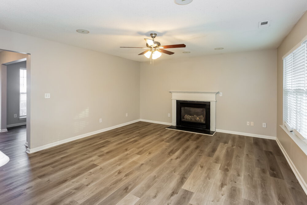 Building Photo - 4924 Rosena Dr