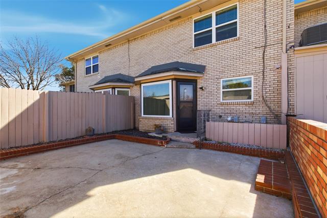 Building Photo - 5810 Marina Dr