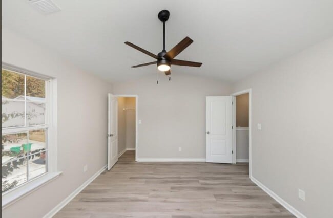 Building Photo - 3009 Fields Dr