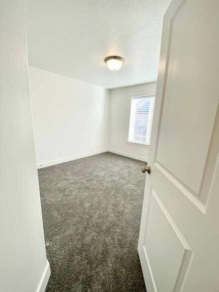 Bedroom #2: 10x11 ft - 2035 N 350 E