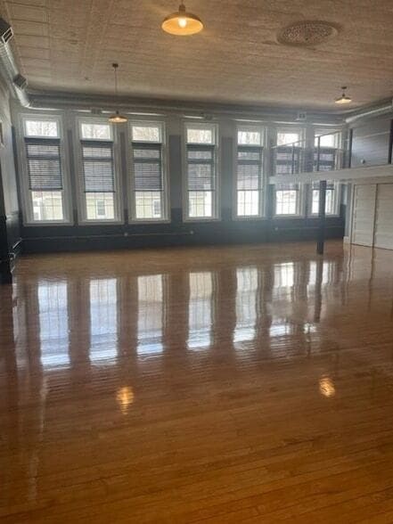 Building Photo - 60-64 High Street Unit 3