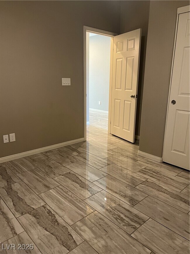 Building Photo - 9126 Reinberg St