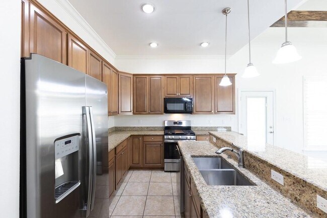 Building Photo - 321 Cypress Lakes Dr