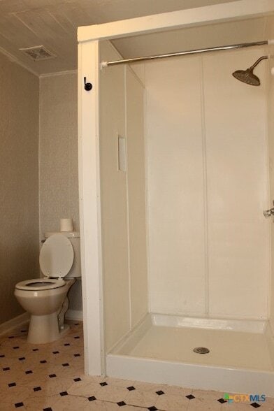 Building Photo - 409 Short Ave