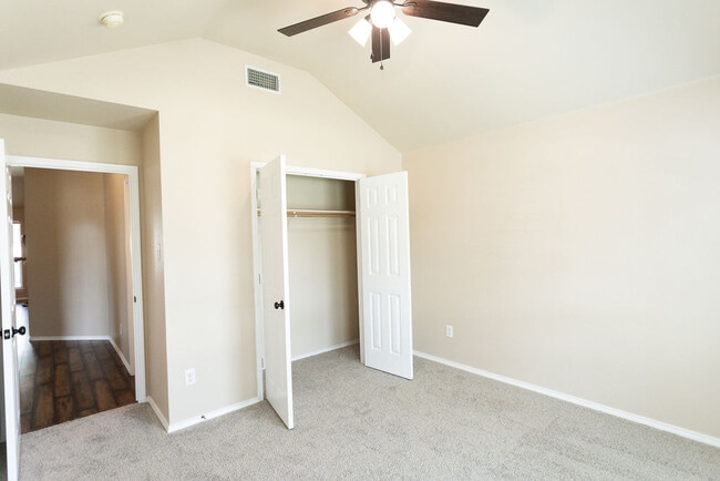 Building Photo - 1912 Cancun Dr