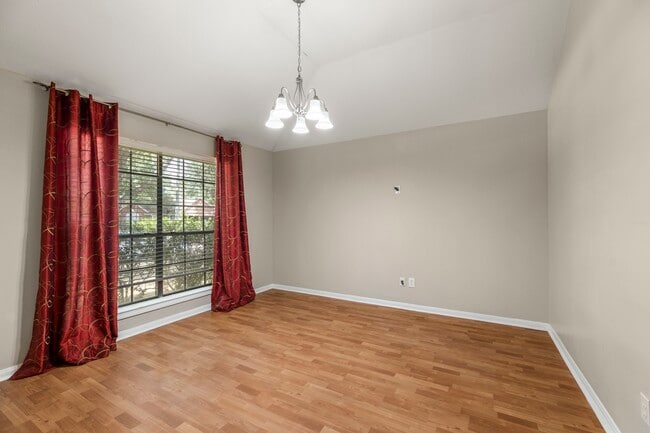 Building Photo - 9109 Benwick St