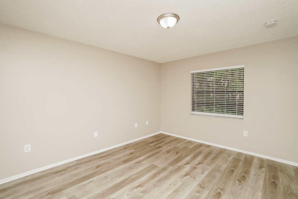 Building Photo - 8134 Royal Hart Dr