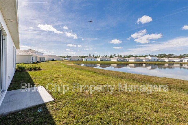 Building Photo - 2295 Green Valley St