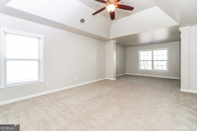 Building Photo - 107 Heritage Club Trail