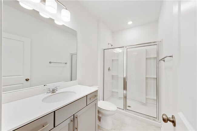 Building Photo - 4200 Pierson Trce