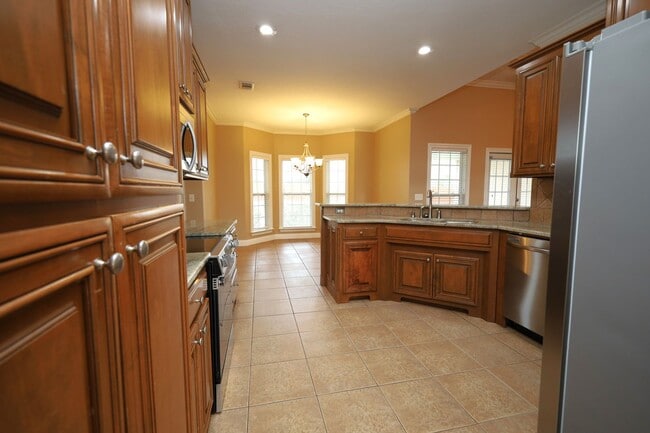 Building Photo - 4530 Kiowa Ln