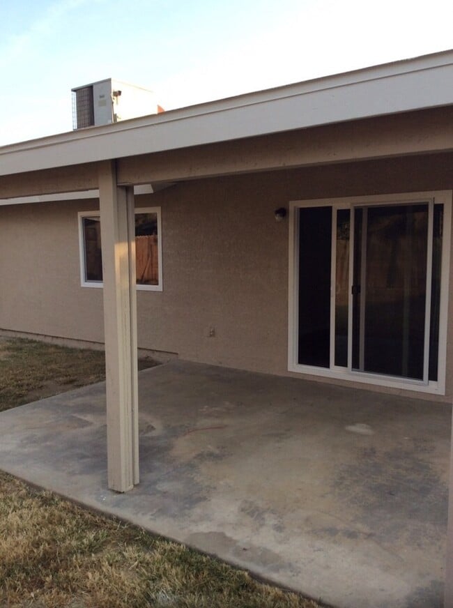 Building Photo - STOP BY, PEEK THROUGH THE WINDOWS AND EXPLORE THE AREA!