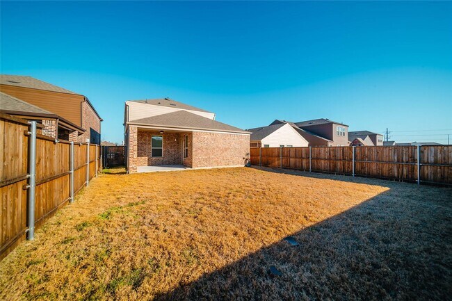 Building Photo - Elegant 4-bedroom 4-bath in McKinney
