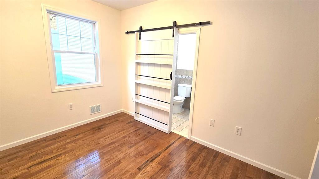 Bedroom - 189 Terrace Ave