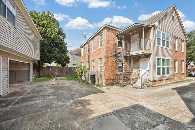 Building Photo - 2043 Colquitt St