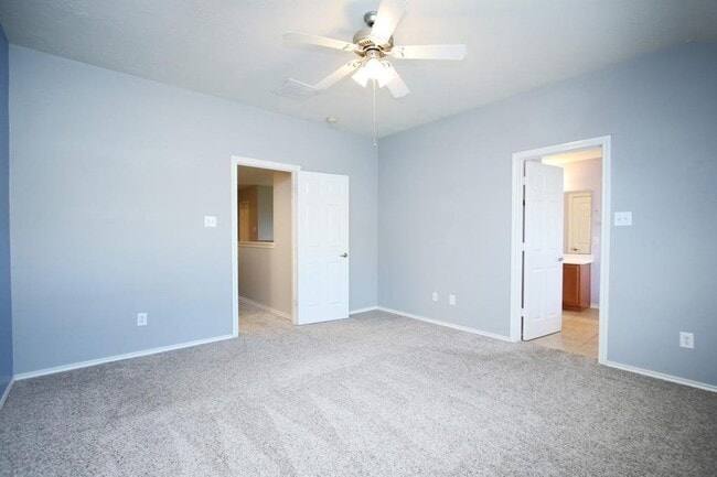 Building Photo - 51 Wickerdale Pl