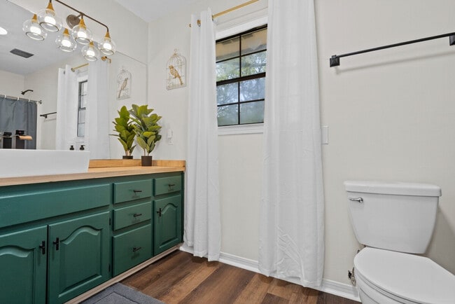 Building Photo - 2001 N 61st Ave