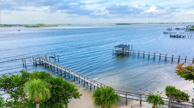 Building Photo - 3501 SE Kubin Ave