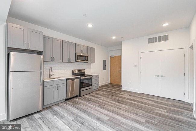 Building Photo - 1524 South St