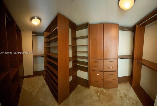 Building Photo - 17201 Collins Ave