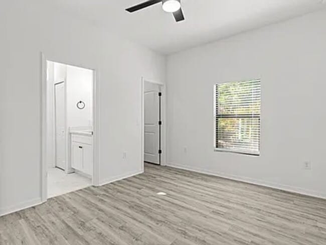 Building Photo - 12232 Newgate Ave