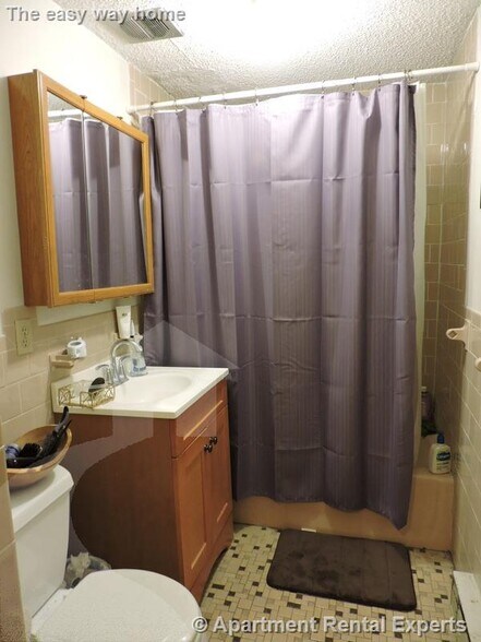 Building Photo - 94 Beacon St