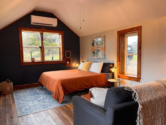 Building Photo - 20200 S Jemerson Creek Rd