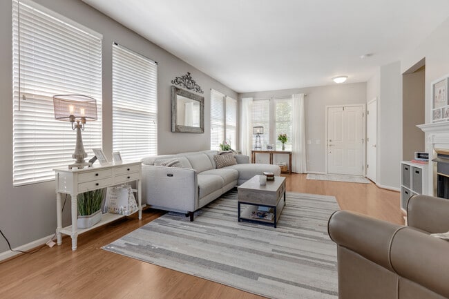 Building Photo - 13149 Shirley Ln