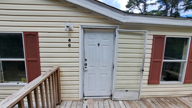Building Photo - 40 Ginger Ln