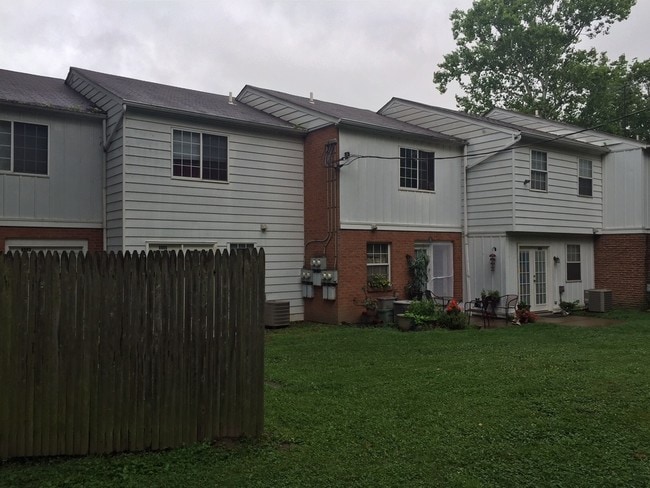 Building Photo - Gracely Townhomes