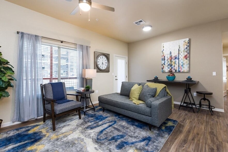 Flats-at-Ridgeview-1-min - The Flats at Ridgeview