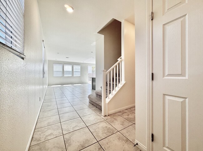 Building Photo - 4258 Tarim St