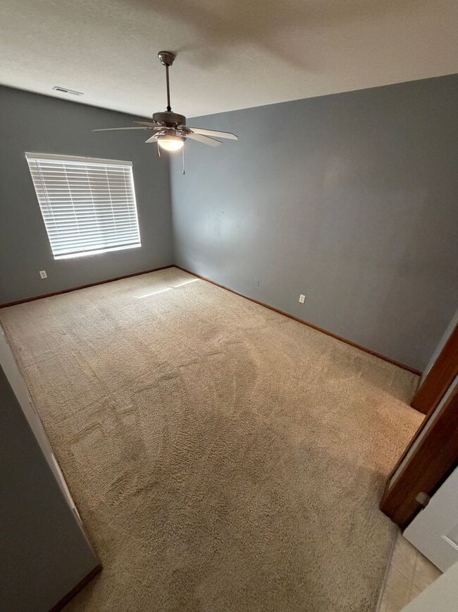 Building Photo - Comfort, Convenience & Location — 3-Bedroom Ankeny Condo