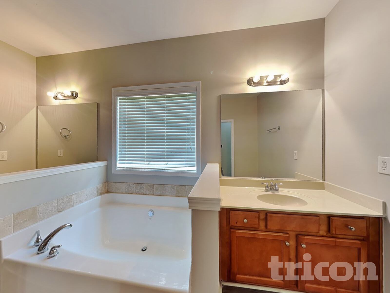 Building Photo - 1012 Levista Dr