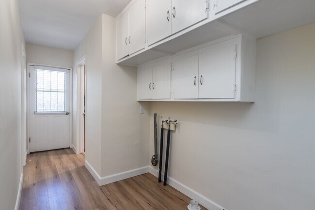 Building Photo - 22436 Avenue San Luis