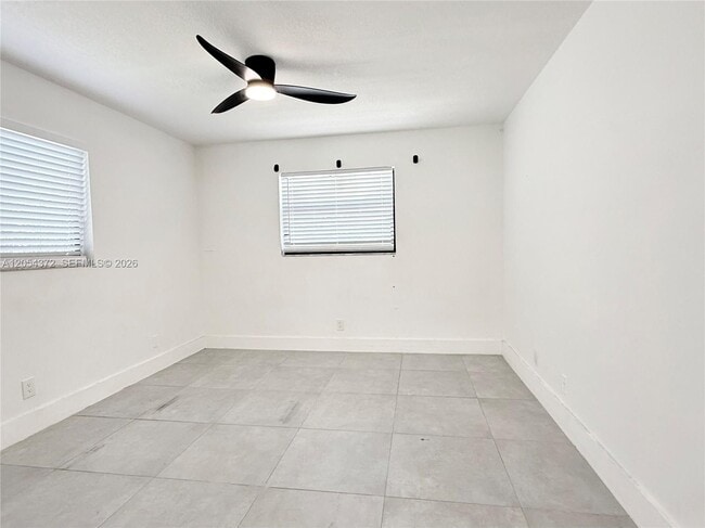Building Photo - 1470 NW 22nd Ct
