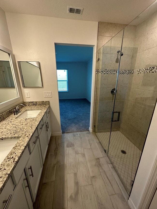 Building Photo - 10936 SW Vasari Way
