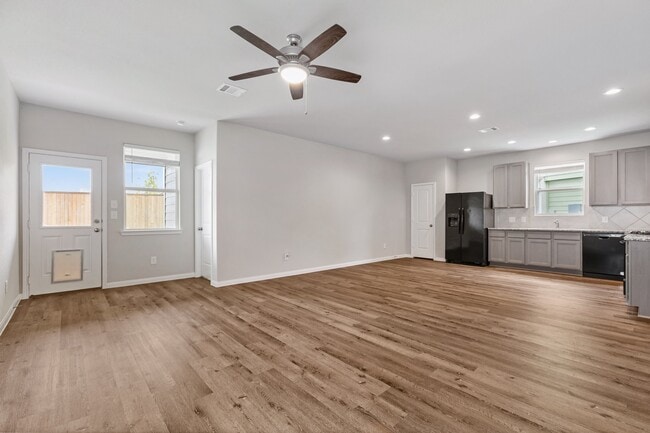Building Photo - 2519 Moapa Dr