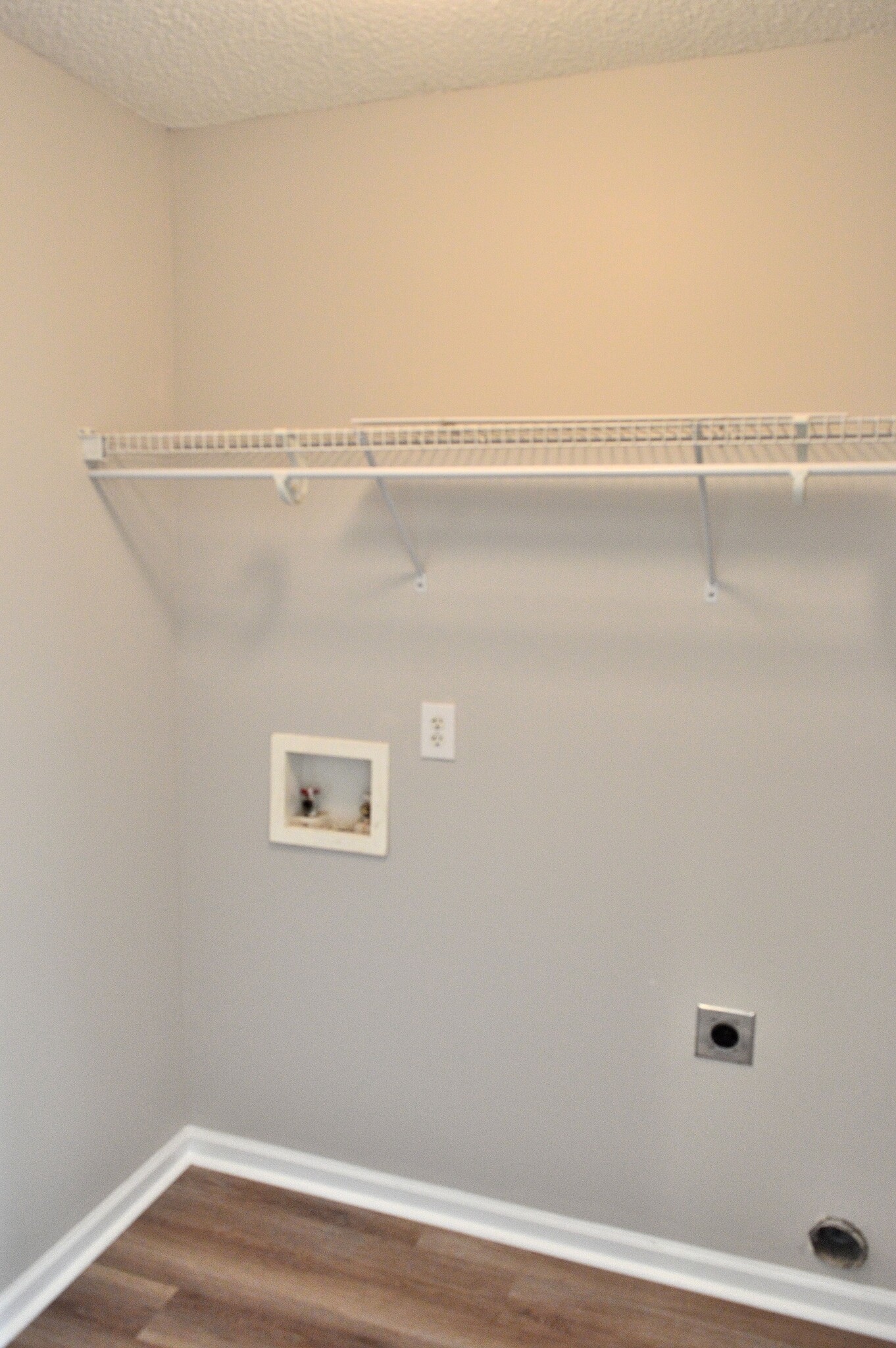 Laundry room - 203 Hawkridge Pl