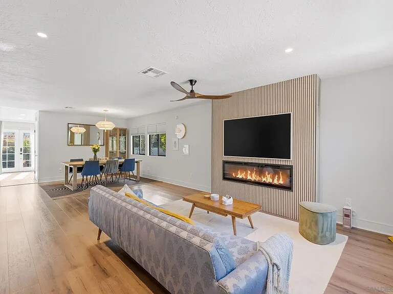 Building Photo - 53640 Avenida Rubio