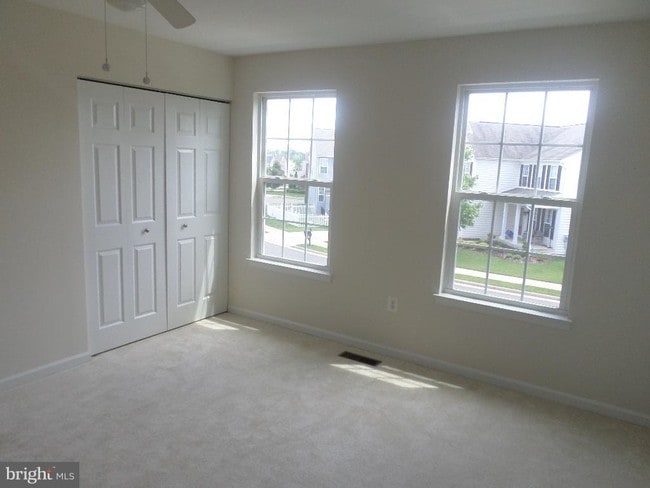 Building Photo - 9309 Birch Cliff Drive