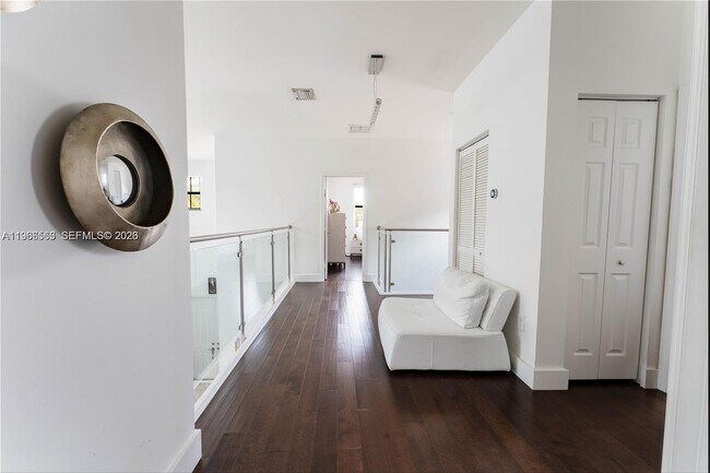 Building Photo - 10560 NW 69th Terrace