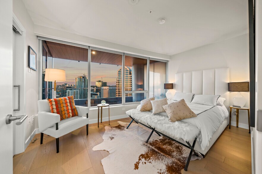 Building Photo - 888 W E St