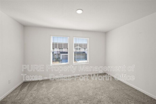 Building Photo - 241 Berthe Ct
